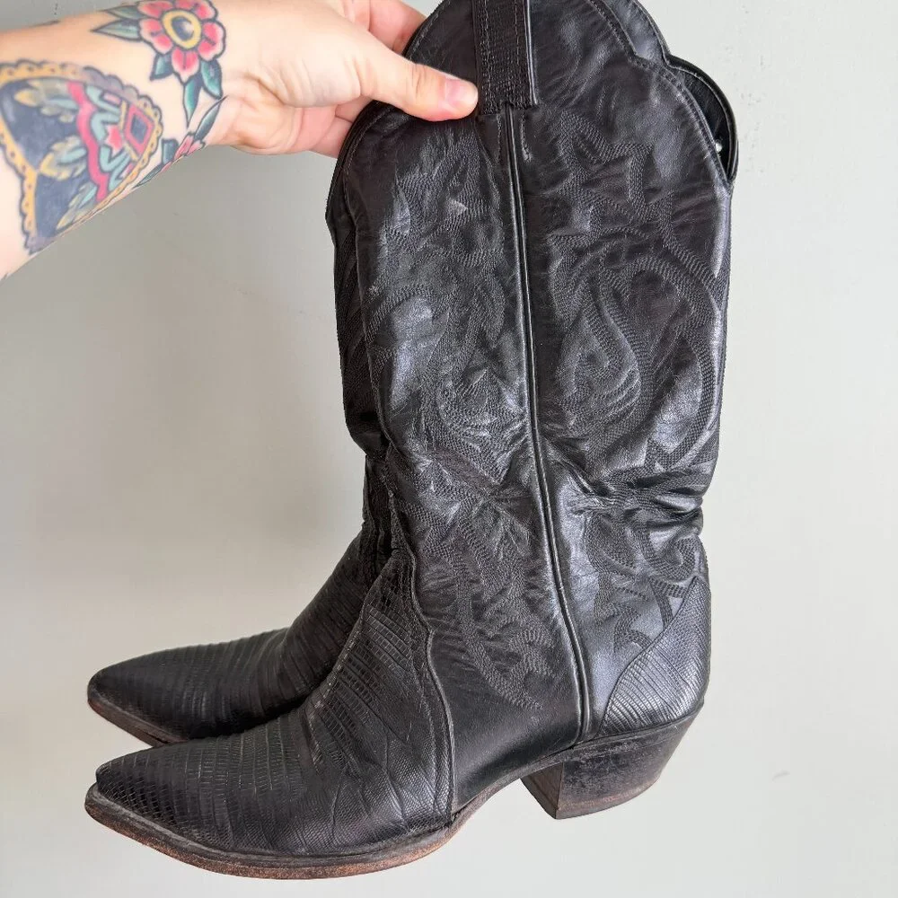 VTG TONY LAMA 6.5 BLACK EXOTIC LIZARD LEATHER POINT TOE COWBOY BOOTS - Picture 1 of 7
